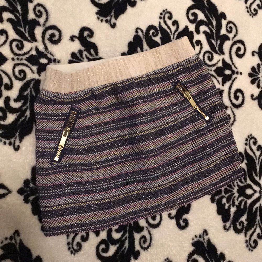 NWOT- Genuine Kids from Oshkosh - Size 18mo skirt